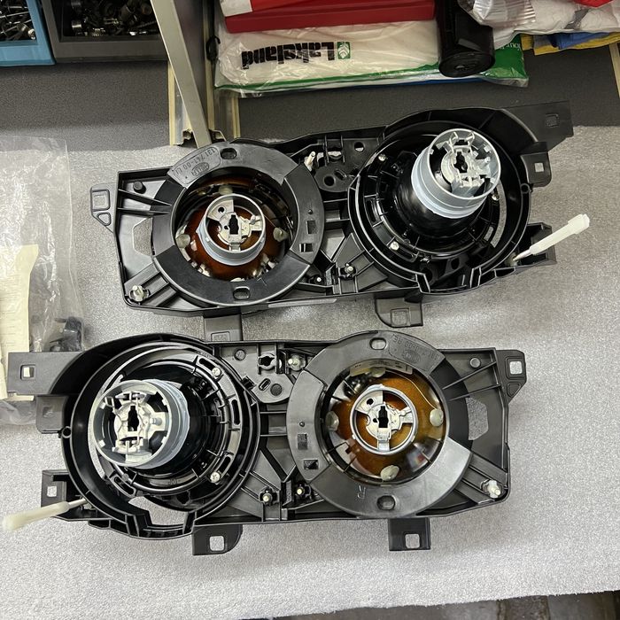 Новые ориг фары HELLA BLACK bmw e34 e32 бмв е34 е32