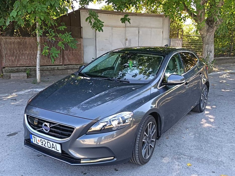 VOLVO V40 2014 — imagine 1