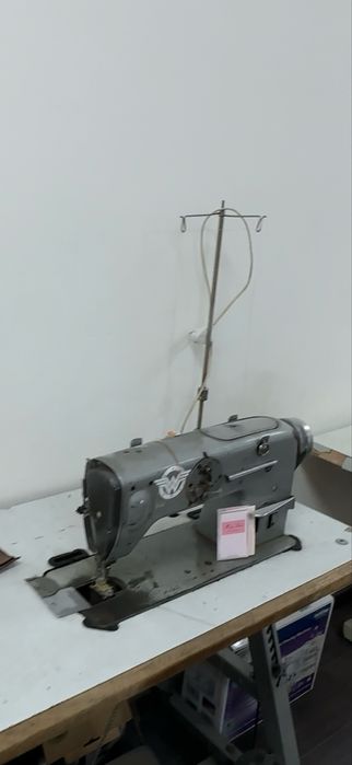Промышленная швейная машинка “Textima”
