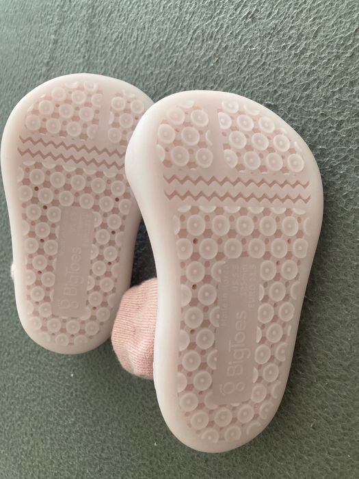 обувки тип чорапи