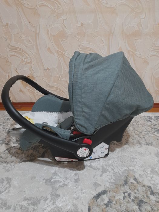 Срочно продаётся новый детский автокресло