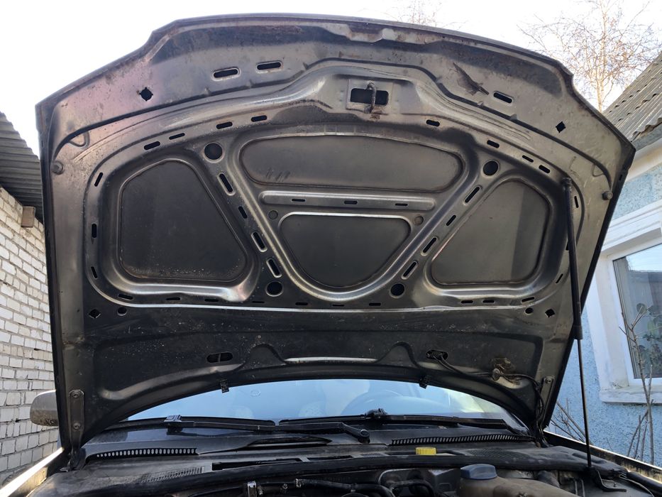 Капот Passat b5+