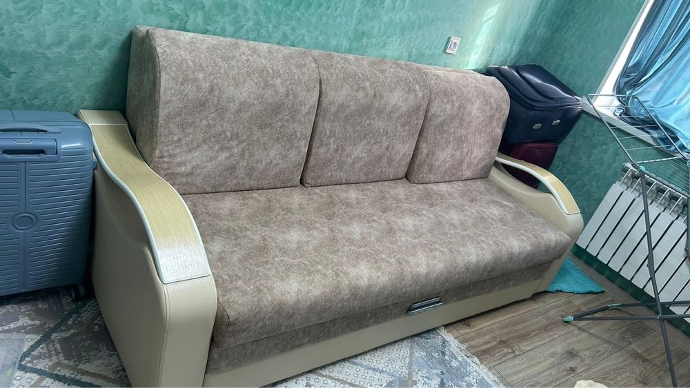 Диван сатылады багасы келисимди 180 алынган 50.000 беремин спалный бо