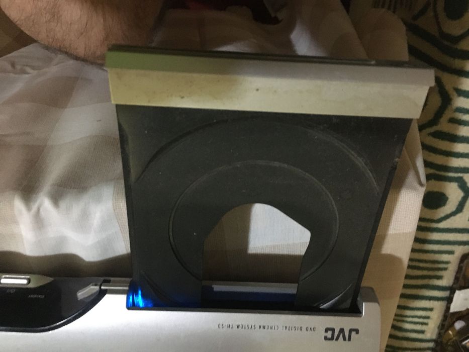 JVC  двд дигитал синема систем TH-S11