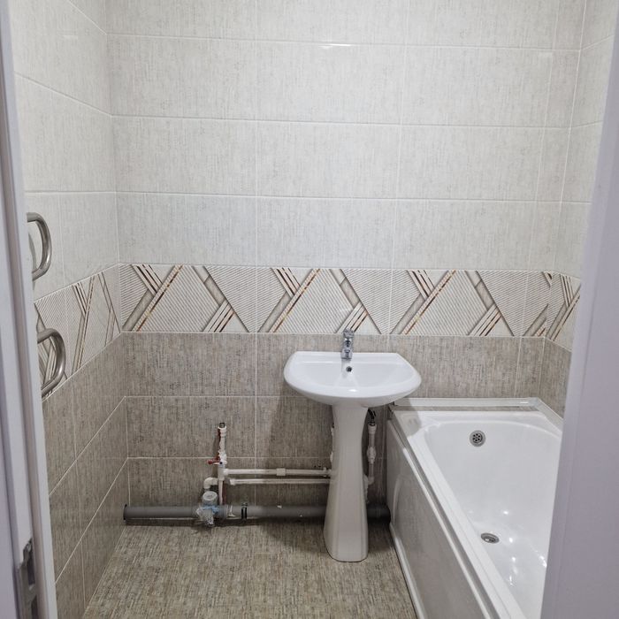 Бектемир тумани Мусаффо масканда 2 хоналик узимизни квартира сотилади