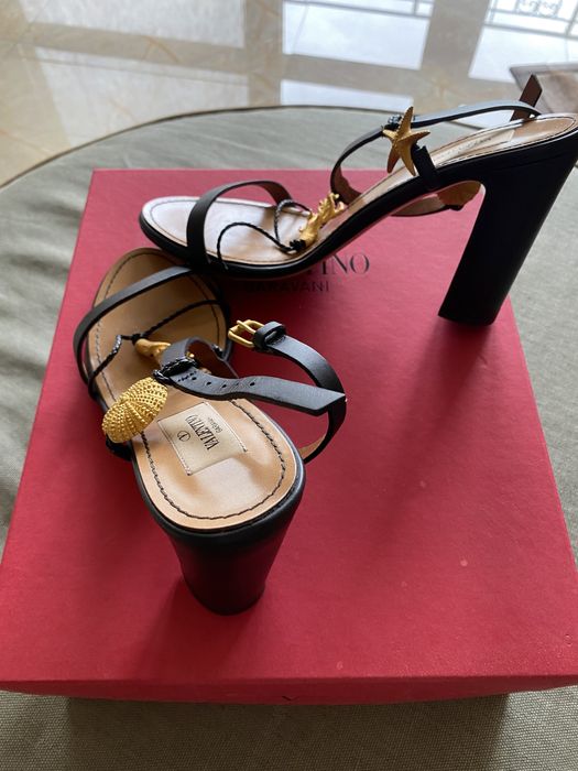 Сандали Valentino