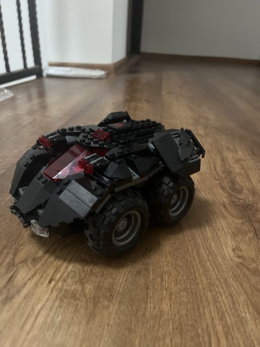 (25% OFF)LEGO Batmobile controlat prin bluetooth 76112