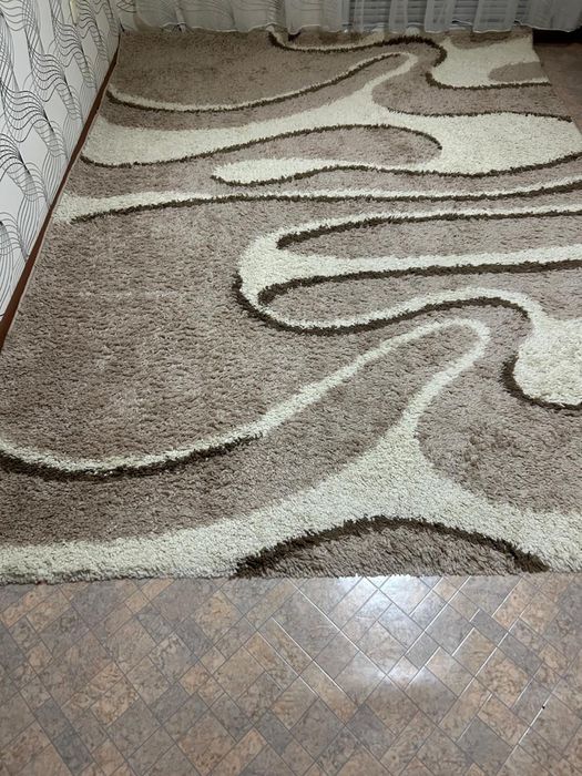 Продам ковер травка