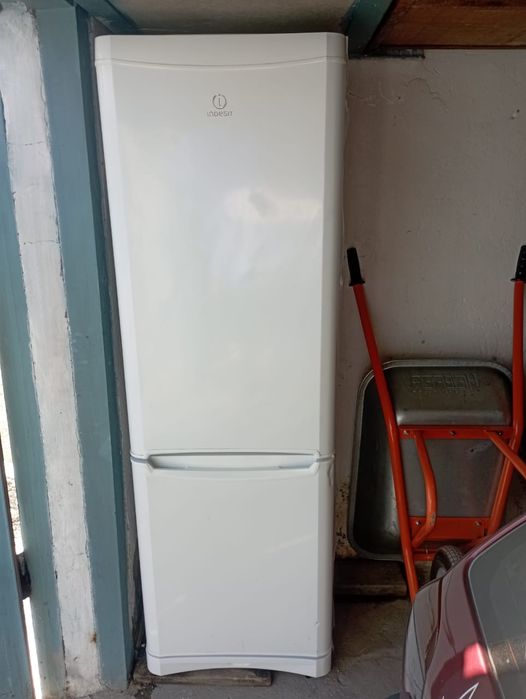 Холодильник индезит