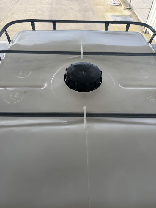 Резервоар 1000 л