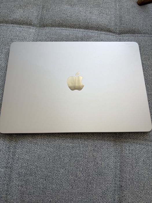 Macbook Air M2 13.6 8gb/256 gb ssd
