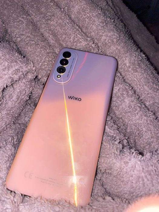 Телефон Wiko t50