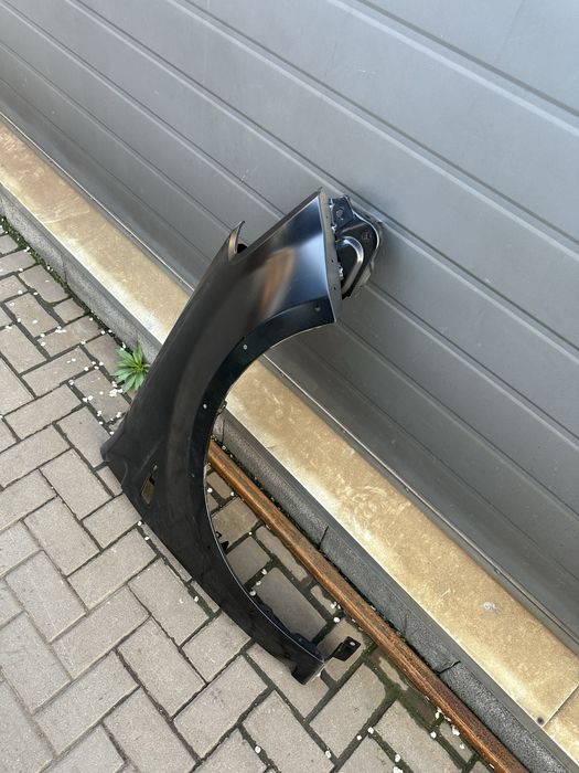 Передние крылья Рено Сандеро 1