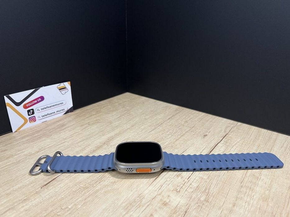 Apple Watch Ultra 3 49mm Natural Titanium Ocean Band Second-Hand 2 ani