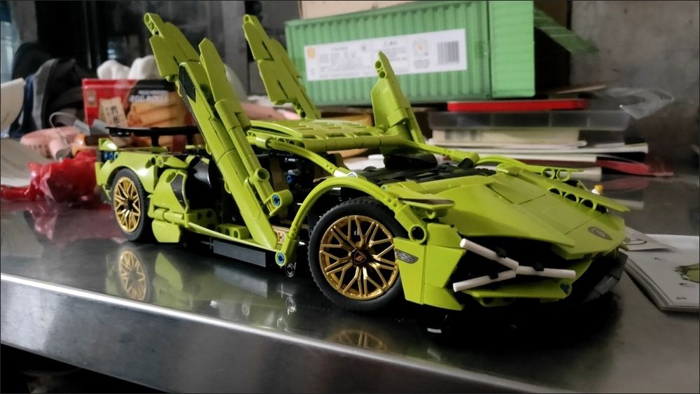 Продам Лего Ламборгини новое Lego