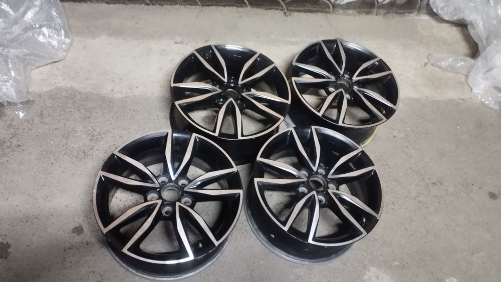 Диски R17 Exclusive camry 55 оригинал