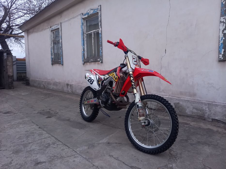 Продам кроссовый мотоцикл