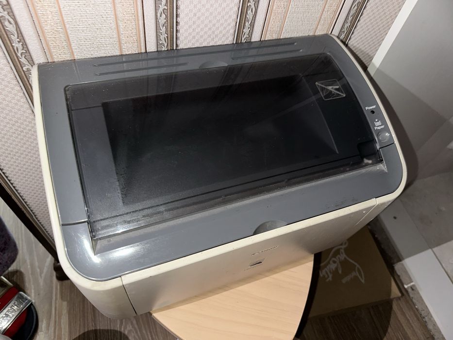 Продам принтер Canon LBP 2900