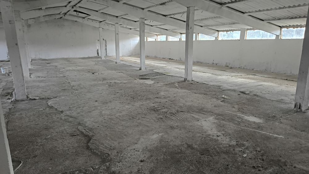 Spatii depozitare ,hala de închiriat  cu curte SI parcare