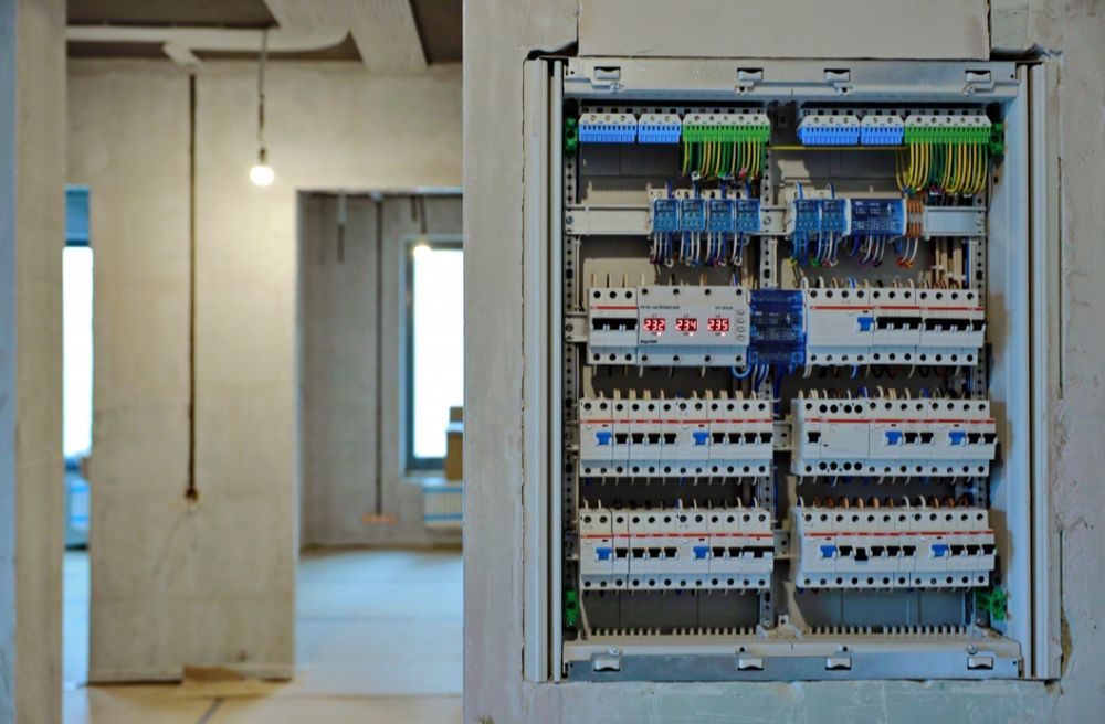 Sifatli va ishonchli barcha turdagi elektr va santexnika xizmati