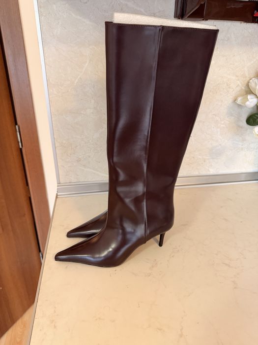 Нови ботуши бордо 40 номер