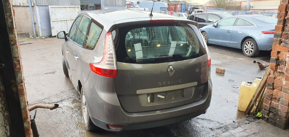 Piese din Dezmembrari Renault Grand Scenic 3 2011