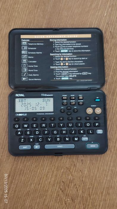 Calculator cu agendă electronică,vechi dar perfect functiona