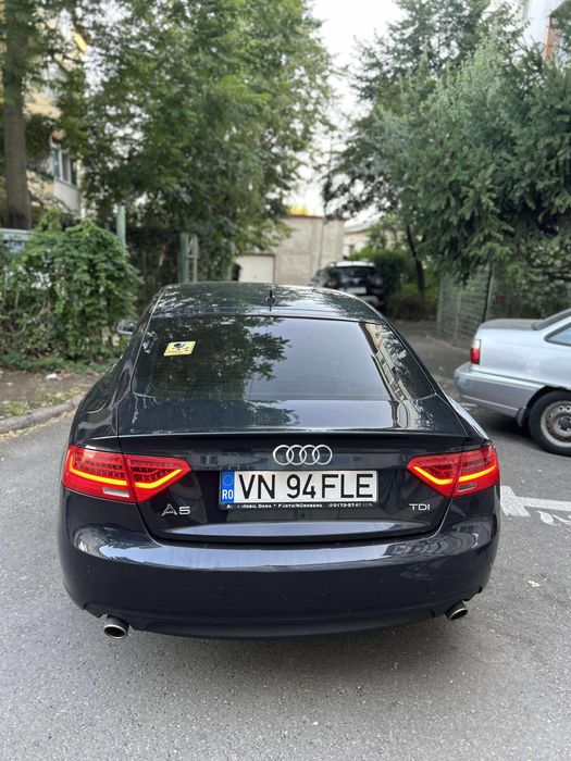 Vand audi A 5 , 2013 , 3.0 litri .