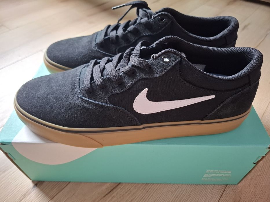 Vand Nike SB Chron 2  Nr. 44 NOI