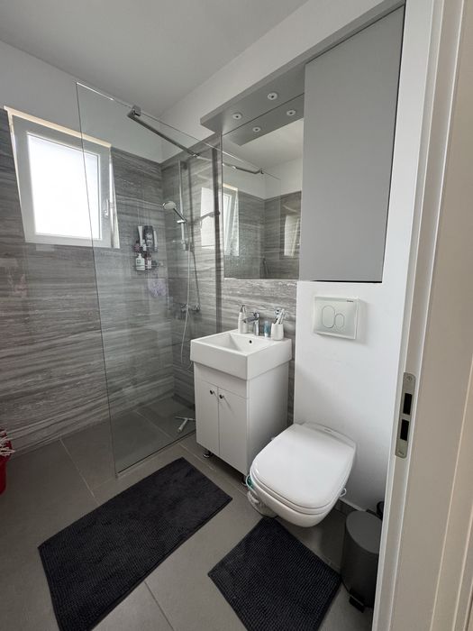 Proprietar vand apartament 2 camere Dumbravita