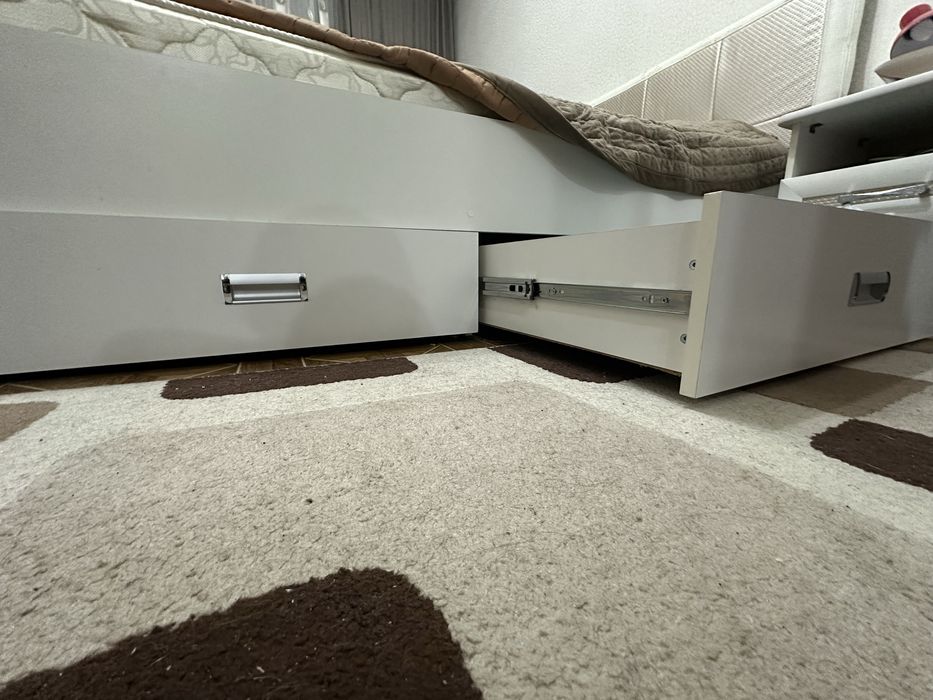 Кровать двухспальная