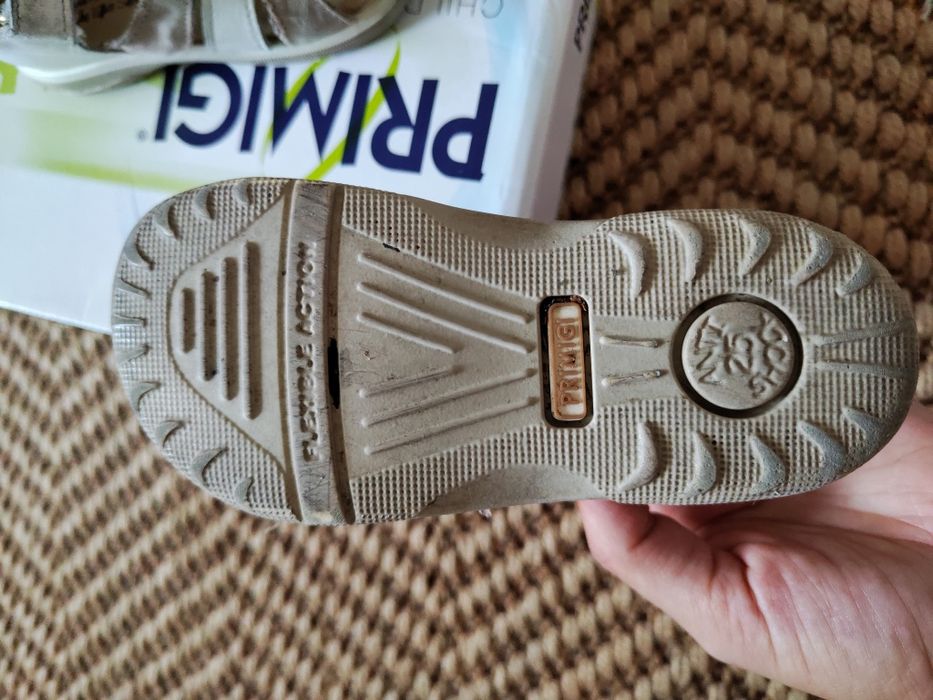 Sandale Primigi piele marimea 25