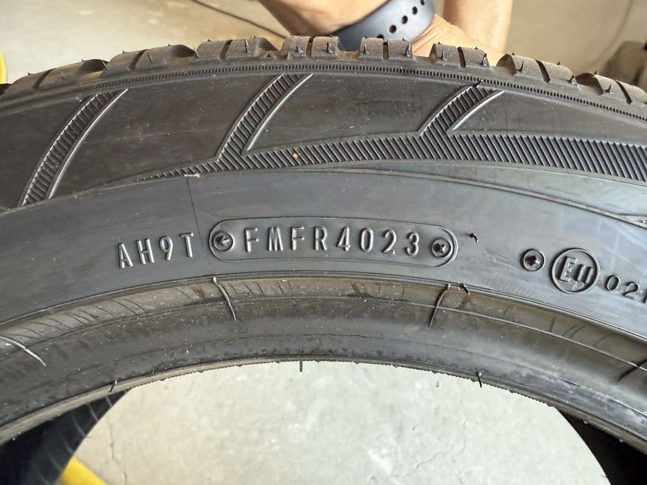 Гуми 235/50/17 FALKEN