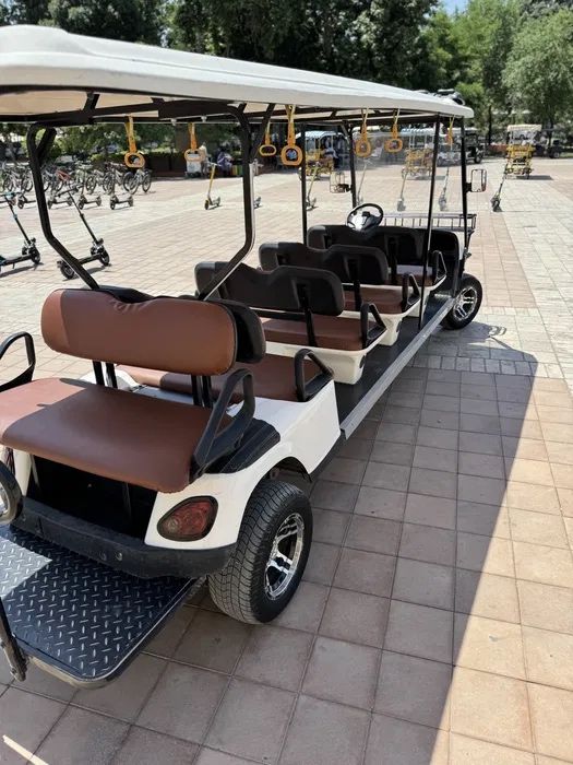 Golf car sotiladi