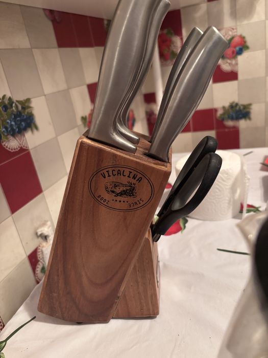 Набор нержавеющих ножей vicalina