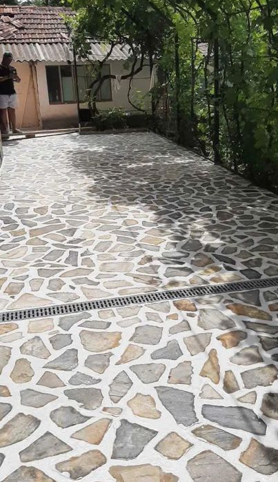 Vând Piatră sau Montez