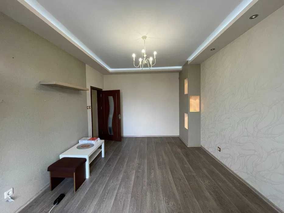 Дава се под наем Тристаен апартамент в Варна, Младост 2 - 70 кв.м за 443.7 € - Снимка #5