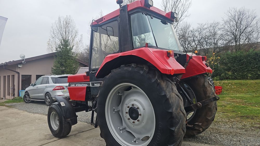 Tractor Case Internațional 745 XL