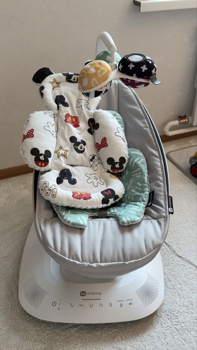 Электрокачеля шезлонг mamaRoo 4moms