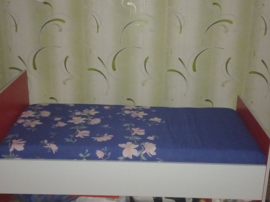 Детский гарнитур (шифанер кровать)