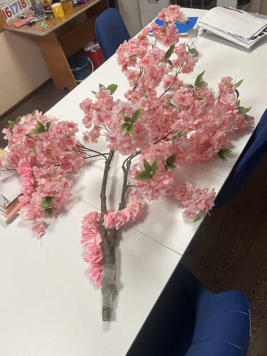 Продам искусственную сакуру