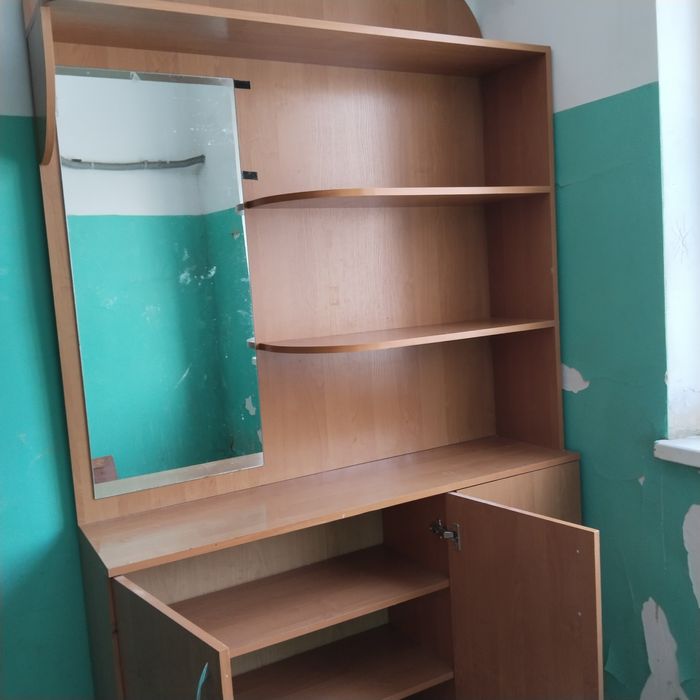 Шкаф сатылады 10000