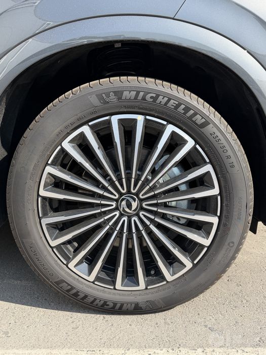 Dongfeng aelus L8 gibrid