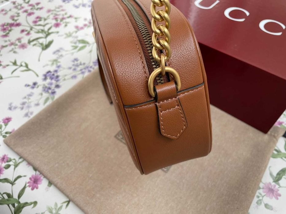 Оригинална Gucci Чанта Marmont Кафява Шеврон кожa Гучи Златно GG Лого и Аксесоари