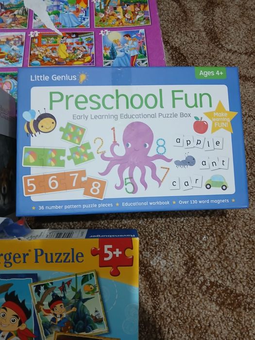 Lot puzzle stare ca noua