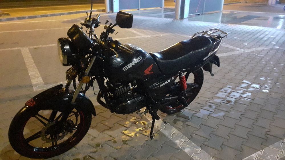 Vand moto 125 cu acte