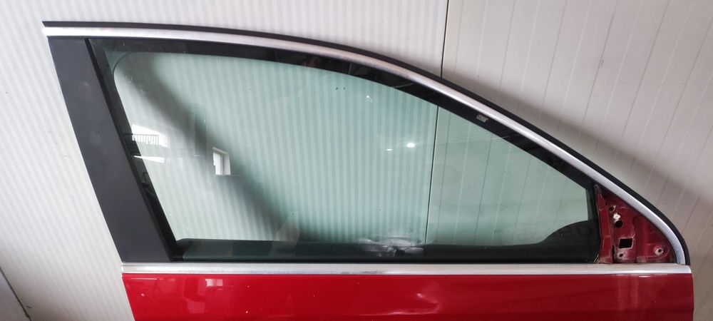 Usa dreapta fata completa volkswagen vw golf 5 break an 2008 cod culoare LA3W