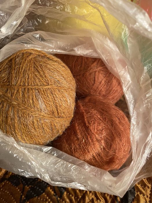 Пряжа разная