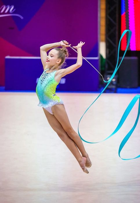 Трико за художествена гимнастика