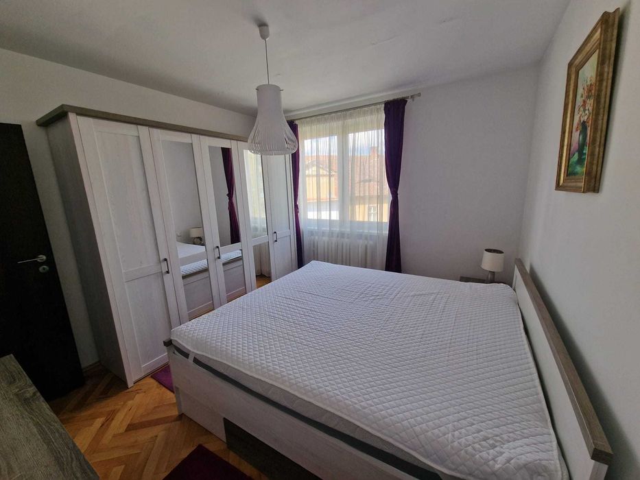 Inchiriez ultrcentral in Sibiu apartament 2 camere